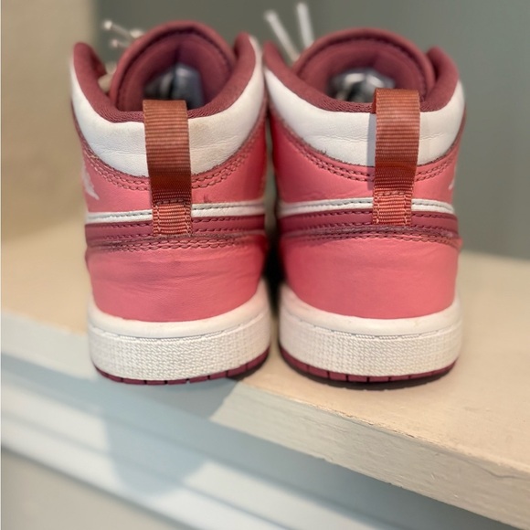 Nike Air Jordan 1 Mid PS “Valentine's Day” 2023 (DQ8424-616) Size: 13C - Picture 6 of 9